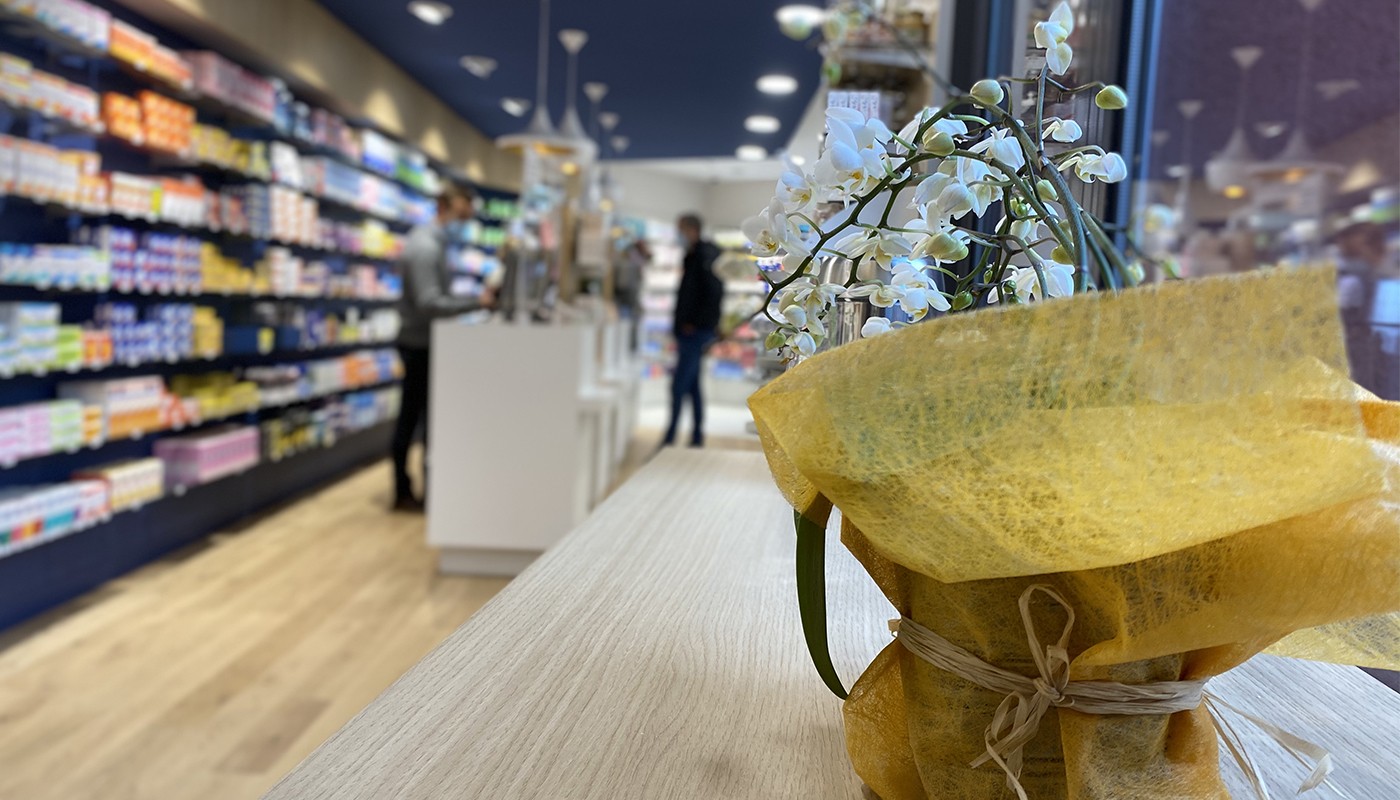 Interieur-officine-Pharmacie-du-Bourg-Lambersart